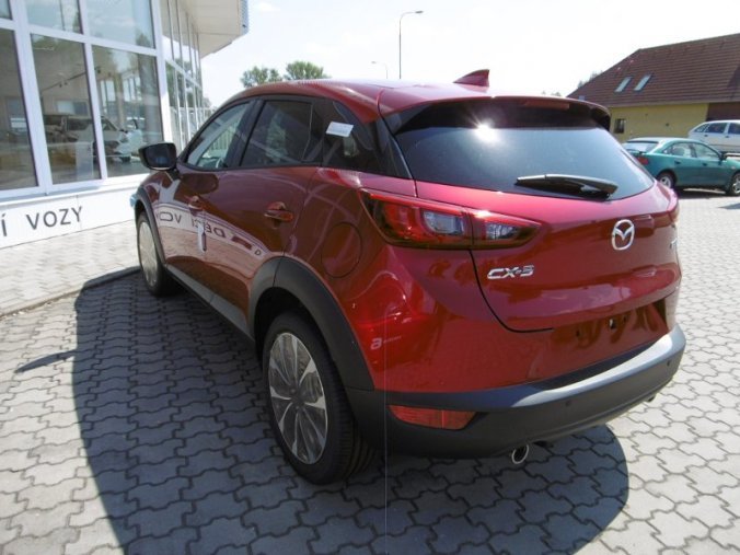 Mazda CX-3, 2,0i 88kW, barva červená