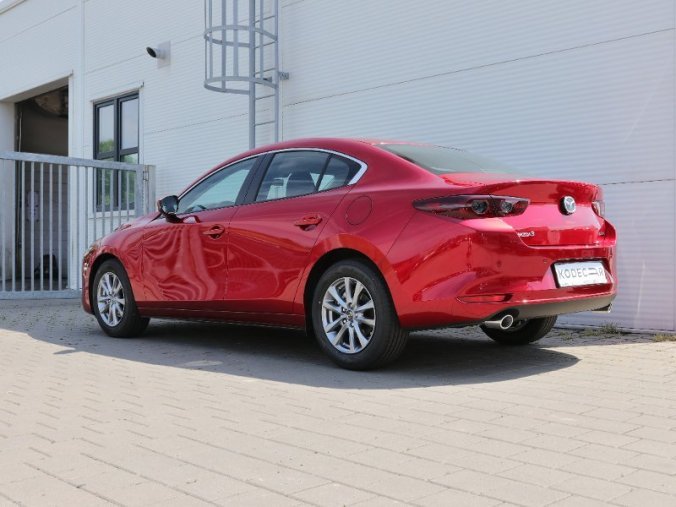 Mazda 3, Skyaktiv G122, barva červená