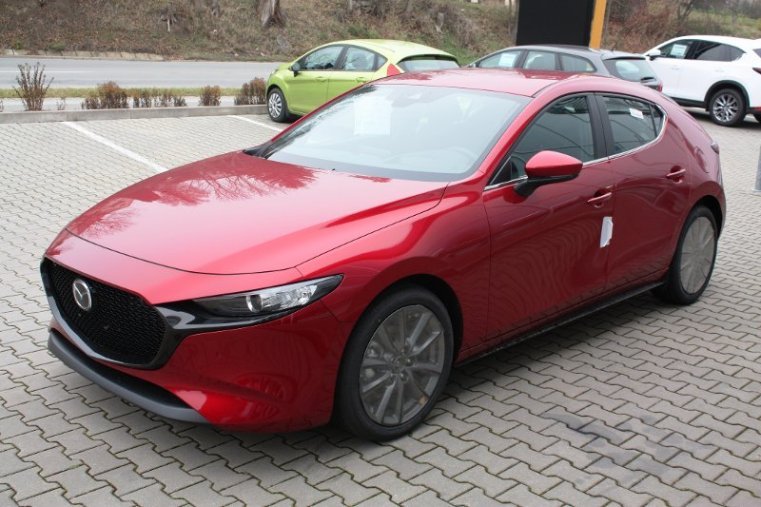 Mazda 3, SKYACTIV-G, barva červená