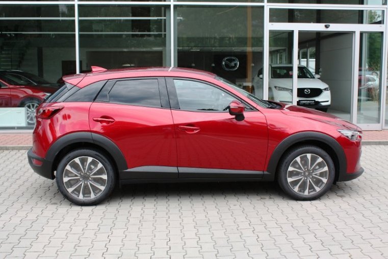 Mazda CX-3, SKYACTIV-G, barva červená