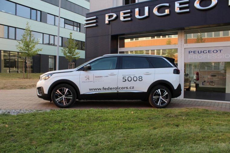 Peugeot 5008, ALLURE 1.5 BlueHDi 130 MAN6, barva bílá