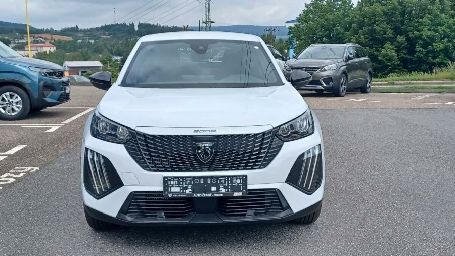 Peugeot 2008, Peugeot 2008 ACTIVE 1.2 PureTech 100k, barva bílá