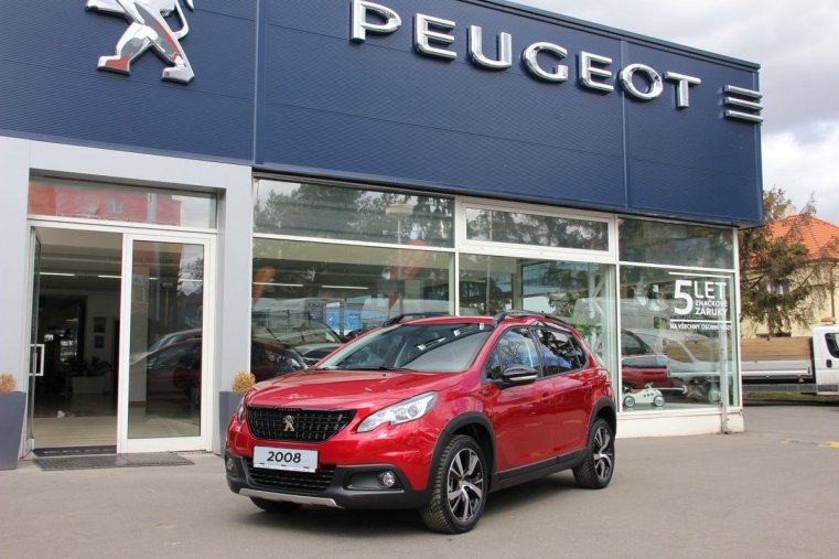 Peugeot 2008, ALLURE 1.5 BlueHDi 100 S&S MAN, barva červená