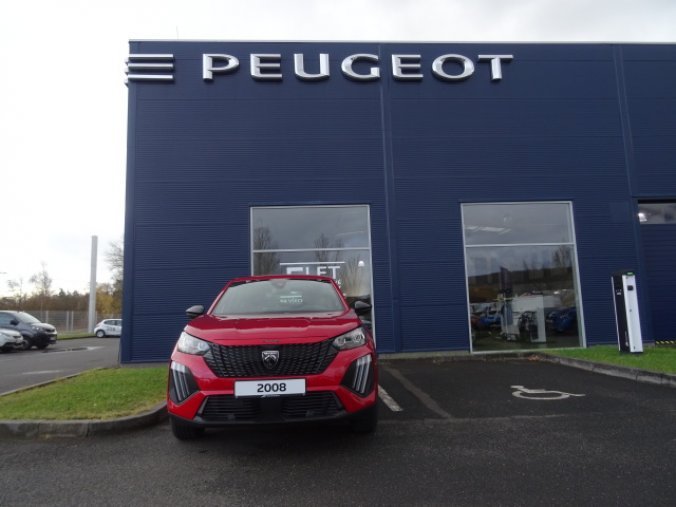 Peugeot 2008, ACTIVE 1.2 PureTech 100k MAN6, barva červená