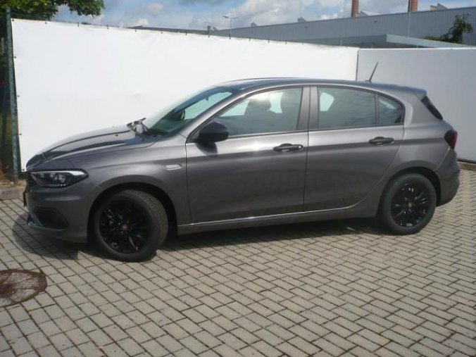 Fiat Tipo, HB 1.4 95k Street, barva šedá