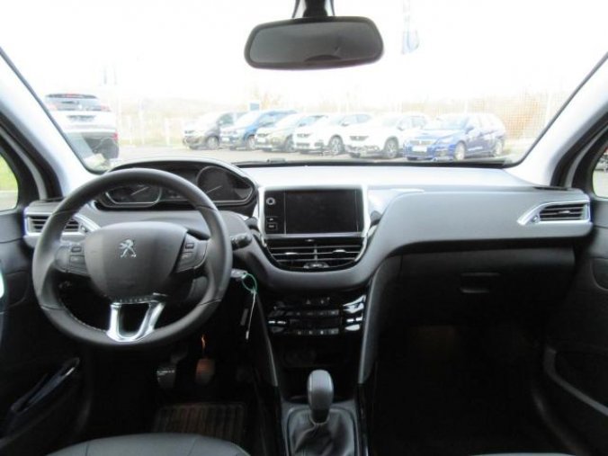 Peugeot 2008, ALLURE 1,2 PureTech 82k MAN5, barva bílá