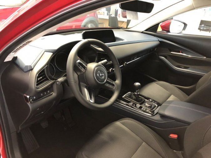 Mazda CX-30, 2.0i G122K, barva červená