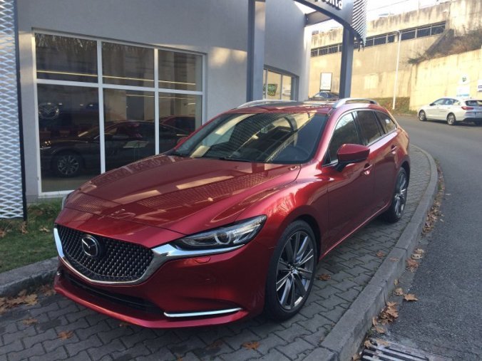 Mazda 6, 2.5i G 194K, barva červená