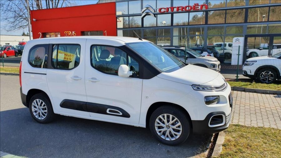 Citroën Berlingo, 1,5 BlueHDi 100 S&S MAN FEEL, barva bílá