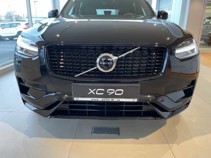 Volvo XC90, SUV, R-Design B5 Mild-Hybrid diesel, barva černá