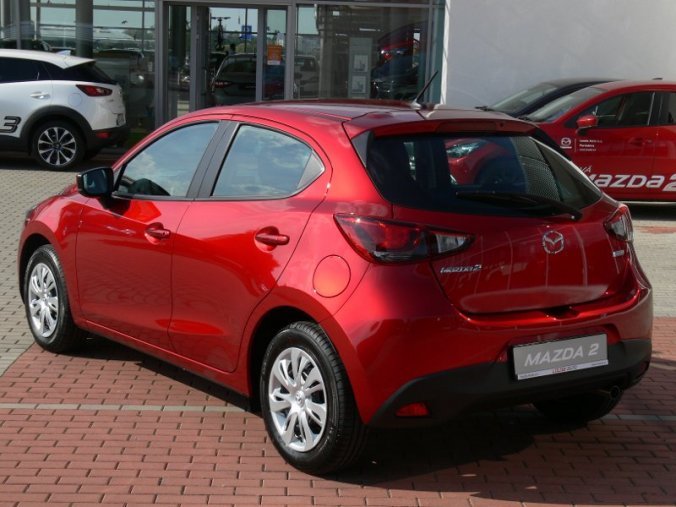 Mazda 2, 1.5 Skyactiv G75, barva červená