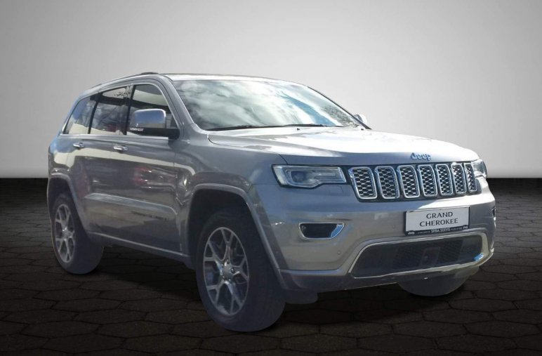 Jeep Grand Cherokee, OVERLAND 3,0 V6 CRD 250k, barva stříbrná