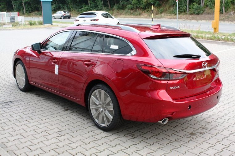 Mazda 6, SKYACTIV-G, barva červená