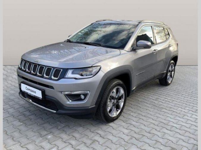 Jeep Compass, Limited 1.4 MultiAir 170k AWD, barva stříbrná