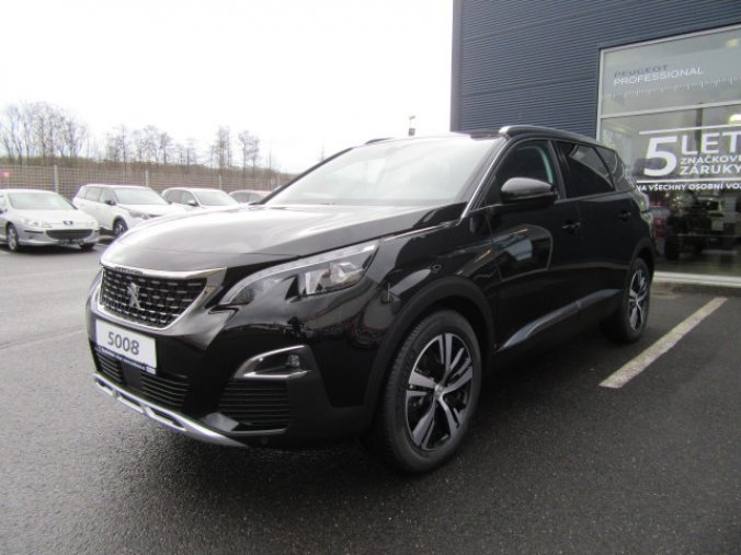 Peugeot 5008, ALLURE 1.5 BlueHDi 130k EAT8, barva černá