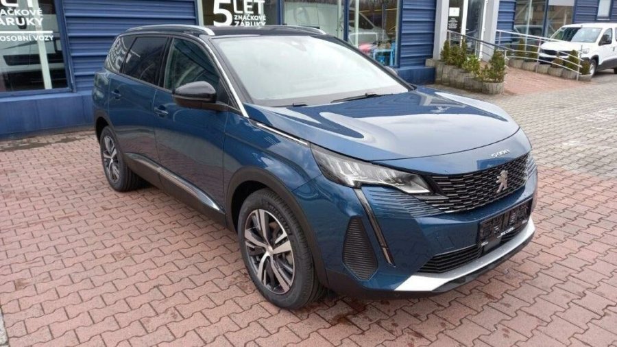 Peugeot 5008, Peugeot 5008 Allure Pack BlueHdi 130k EAT8, barva modrá