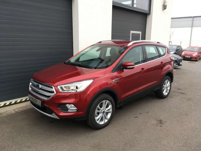 Ford Kuga, 1.5 EcoBoost (150 k), barva červená