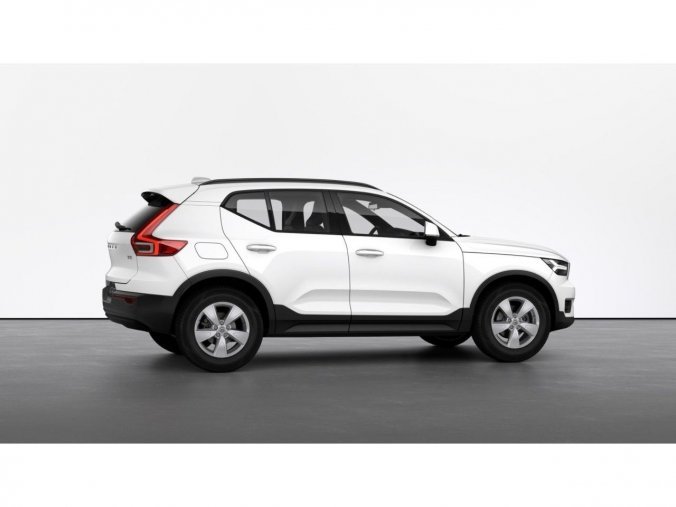 Volvo XC40, SUV, Momentum Core T2 FWD, barva bílá