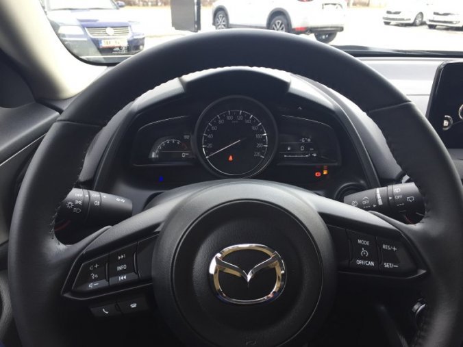 Mazda CX-3, 2,0 Skyactiv-G120, barva bílá