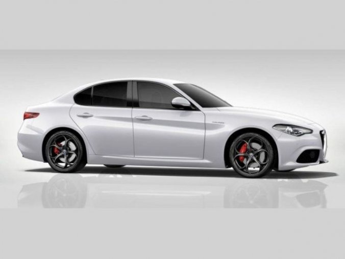 Alfa Romeo Giulia, 2,0 Turbo 280 k AT8 AWD VELOCE, barva bílá