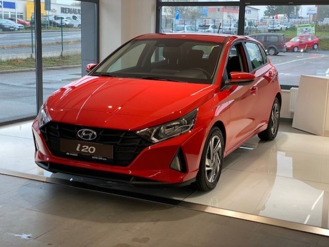 Hyundai i20, 1,2i 62 kW (95 NAT) 5 st. man, barva červená