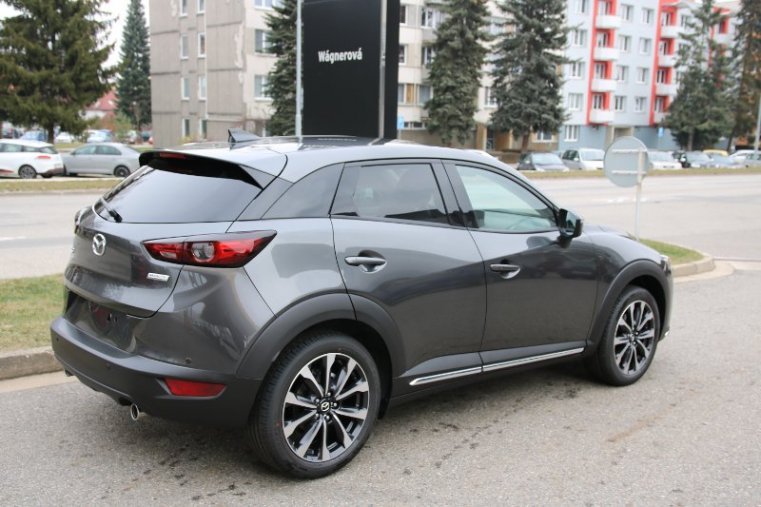 Mazda CX-3, 2,0 Skyactiv-G 121k, barva šedá