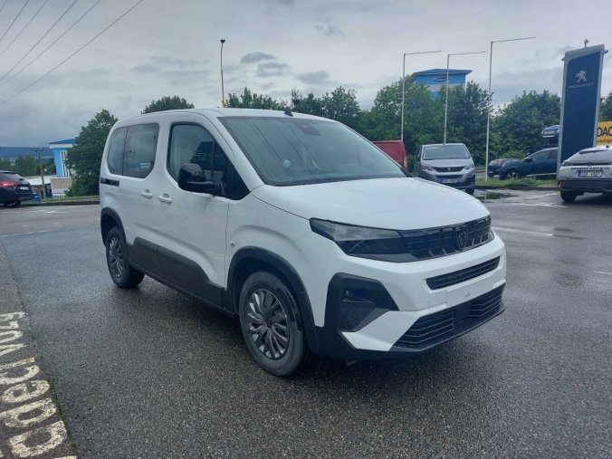 Peugeot Rifter, Peugeot Rifter ALLURE BlueHDi 100 S&S MAN6, barva bílá