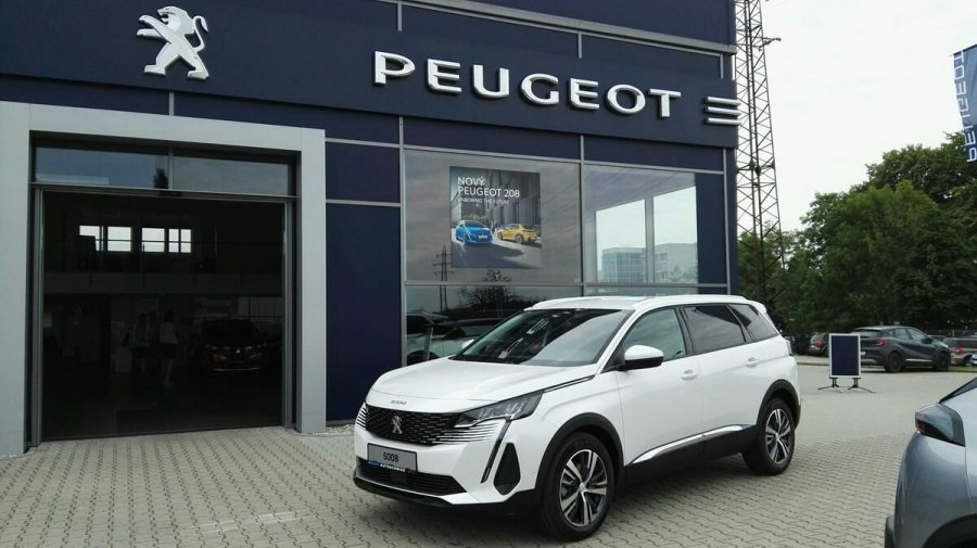 Peugeot 5008, ALLURE PACK 1.2 MAN6 NAVI, barva bílá