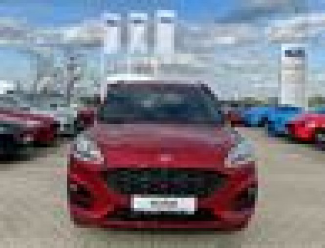 Ford Kuga, 2.0 EcoBlue, barva červená