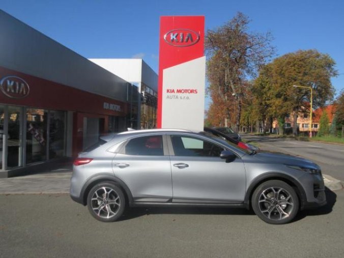 Kia XCeed, 1,4 T-GDi GPF 7DCT EXCLUSIVE, barva šedá