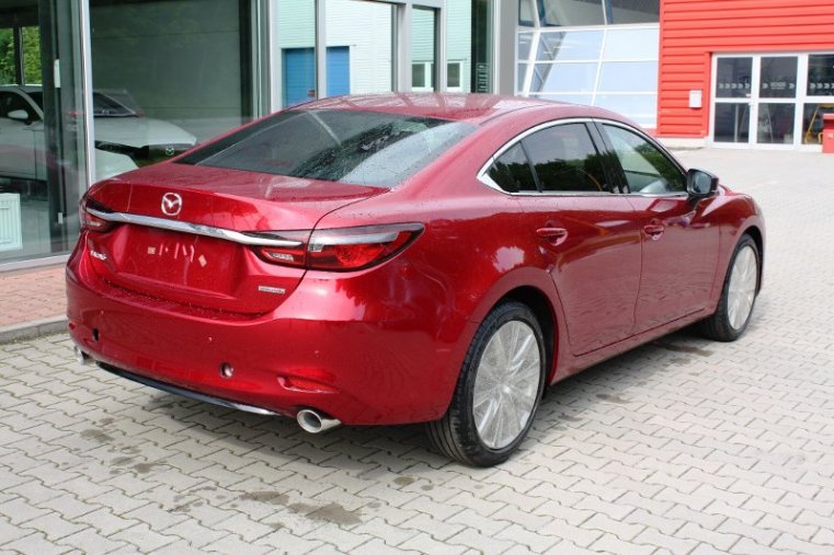 Mazda 6, SKYACTIV-G, barva červená