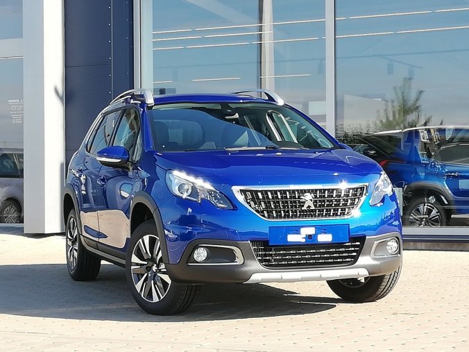 Peugeot 2008, ALLURE 1.2 PureTech 110 MAN6, barva modrá