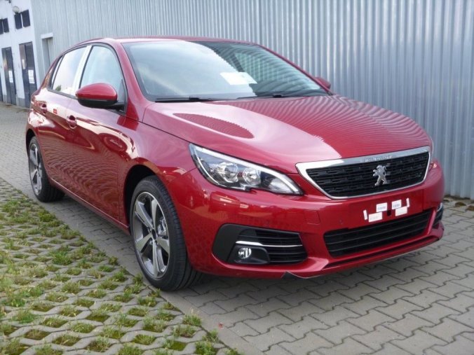 Peugeot 308, 5dv. ACTIVE 1.2 PureTech 110 S&S MAN6 - Paket STYLE a CONFORT -9087, barva červená