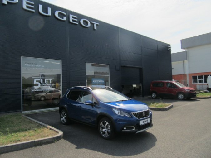 Peugeot 2008, ALLURE 1.2 PureTech 130k MAN6, barva modrá