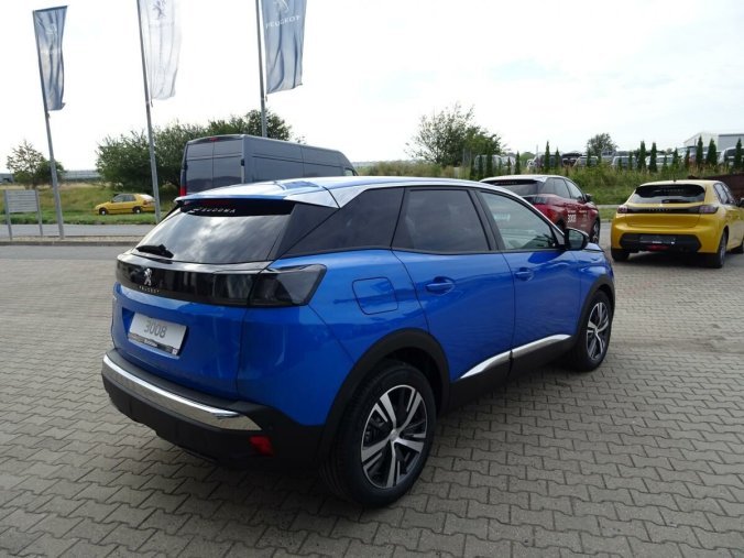 Peugeot 3008, Peugeot 3008 ALLURE 1.5 BlueHDi 130 MAN6, barva modrá