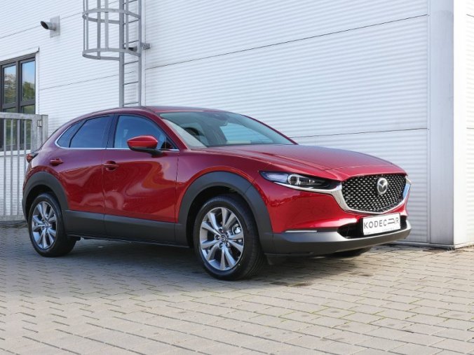 Mazda CX-30, 2,0 Skyactiv-X 180k/132kW AT, barva červená