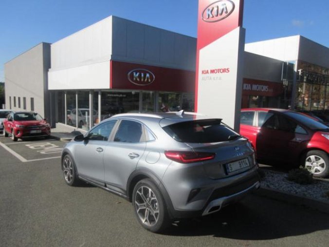 Kia XCeed, 1,4 T-GDi GPF 7DCT EXCLUSIVE, barva šedá