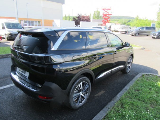 Peugeot 5008, ALLURE PACK 1.5 BHDi 130k EAT8, barva černá