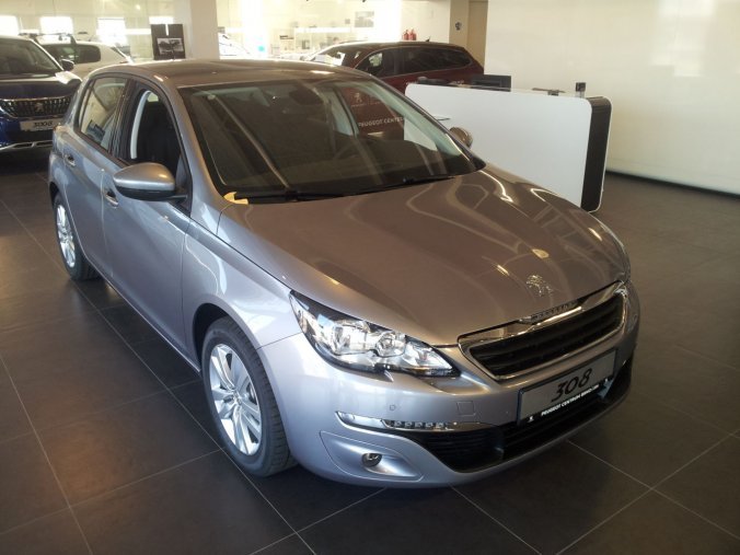 Peugeot 308, 5dv. ACTIVE 1.2 PureTech 110 S&S MAN6 - Paket STYLE a CONFORT - 4065, barva šedá