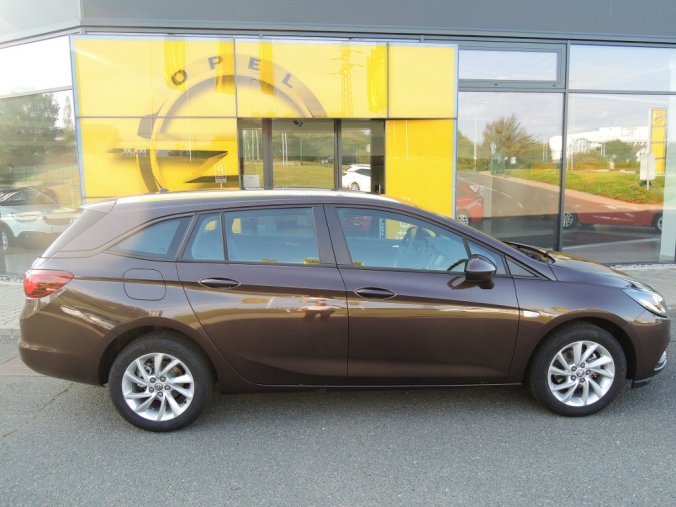 Opel Astra, SMILE 1.4T 92KW/ 125K MT6, barva hnědá