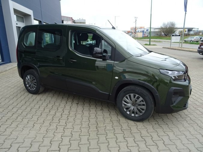 Peugeot Rifter, Peugeot Rifter ALLURE BlueHDi 100 MAN6, barva zelená