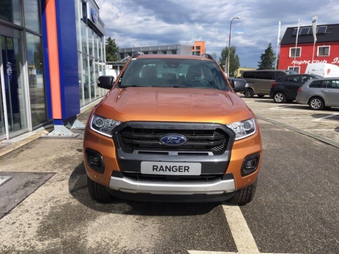 Ford Ranger, Double Cab Wildtrak, Dvojkabina, 3.2 TDCi 147 kW/200 k, 6st. automatická, 4WD, barva oranžová