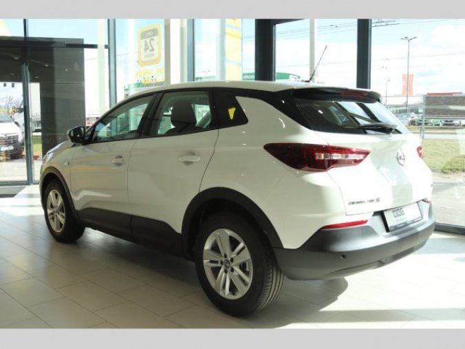 Opel Grandland X, SMILE 1.2 Turbo 96kW MT6, barva bílá