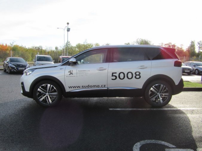 Peugeot 5008, GT 2.0 BlueHDi 180k EAT8, barva bílá