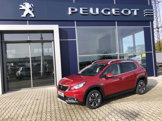 Peugeot 2008, ALLURE 1.2 PureTech 110k MAN 6, barva červená