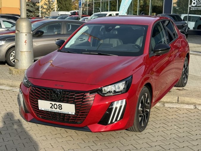 Peugeot 208, Peugeot 208 ALLURE - IHNED K ODBĚRU, barva červená