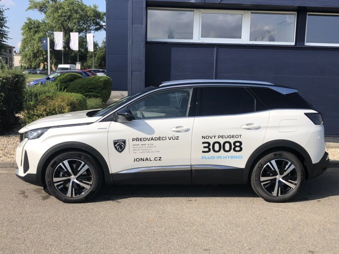 Peugeot 3008, Peugeot 3008 GT Plug-in HYBRID 225 e-EAT8, barva bílá