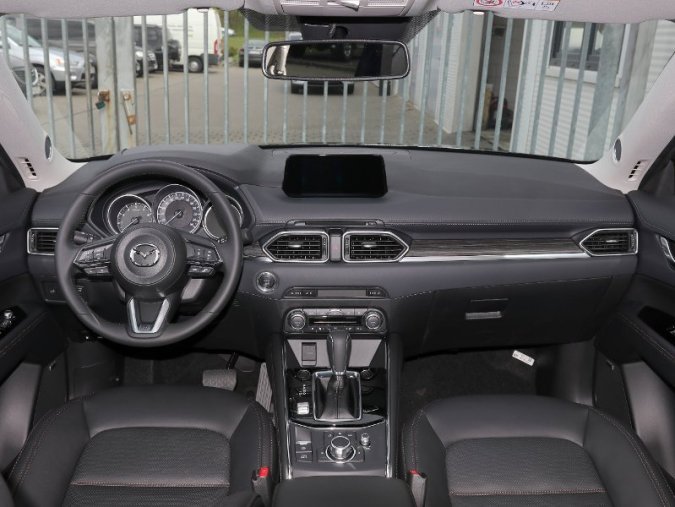 Mazda CX-5, 2,5i Skyactiv-G 143KW/194k 6AT AWD, barva šedá